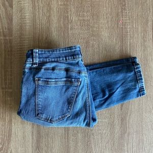 White House Black Market Size 2 “Skimmer” Skinny Jean